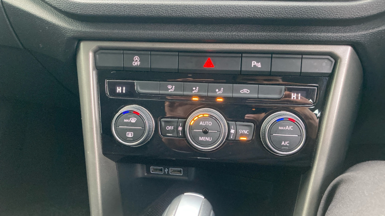 Volkswagen T-Roc 1.5 TSI EVO SE 5dr DSG Petrol Hatchback